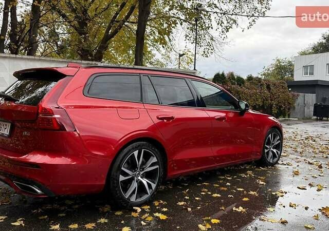 Красный Вольво B60, объемом двигателя 1.97 л и пробегом 62 тыс. км за 32000 $, фото 2 на Automoto.ua