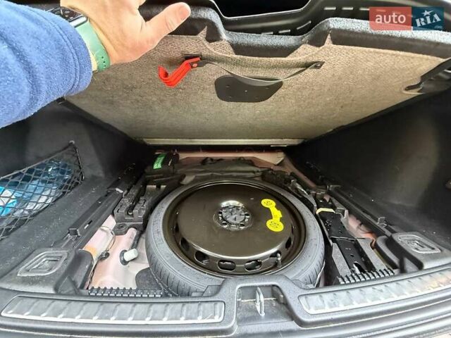 Красный Вольво B60, объемом двигателя 1.97 л и пробегом 62 тыс. км за 32000 $, фото 28 на Automoto.ua