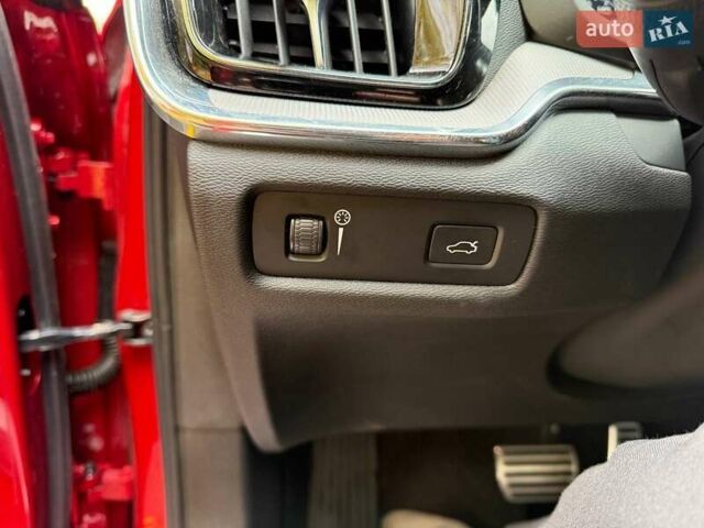 Красный Вольво B60, объемом двигателя 1.97 л и пробегом 62 тыс. км за 32000 $, фото 26 на Automoto.ua