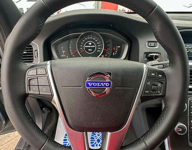 Вольво B60, объемом двигателя 2 л и пробегом 121 тыс. км за 15150 $, фото 15 на Automoto.ua