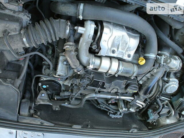 Вольво B60, об'ємом двигуна 1.6 л та пробігом 236 тис. км за 10000 $, фото 41 на Automoto.ua