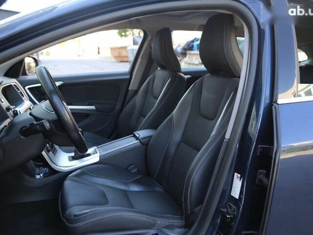 Вольво B60, об'ємом двигуна 1.6 л та пробігом 211 тис. км за 12300 $, фото 8 на Automoto.ua