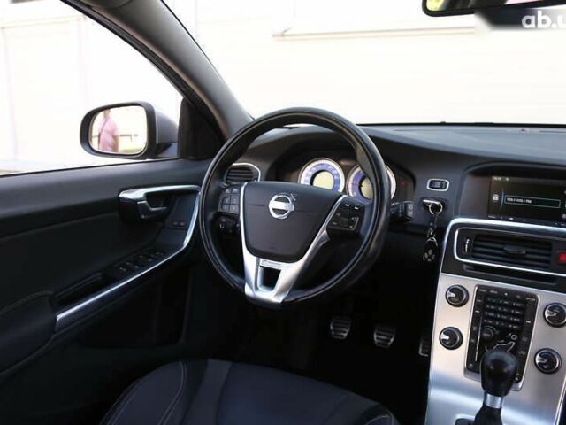 Вольво B60, об'ємом двигуна 1.6 л та пробігом 211 тис. км за 12300 $, фото 12 на Automoto.ua