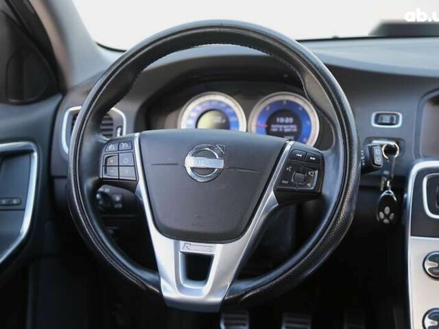 Вольво B60, об'ємом двигуна 1.6 л та пробігом 211 тис. км за 12300 $, фото 15 на Automoto.ua