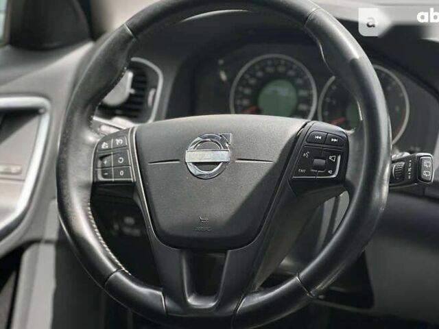 Вольво B60, объемом двигателя 2 л и пробегом 304 тыс. км за 10400 $, фото 13 на Automoto.ua