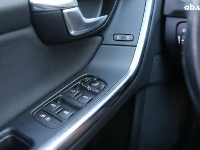 Вольво B60, об'ємом двигуна 1.6 л та пробігом 211 тис. км за 12300 $, фото 22 на Automoto.ua