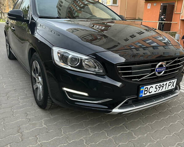 Вольво B60, объемом двигателя 2.4 л и пробегом 320 тыс. км за 17700 $, фото 1 на Automoto.ua