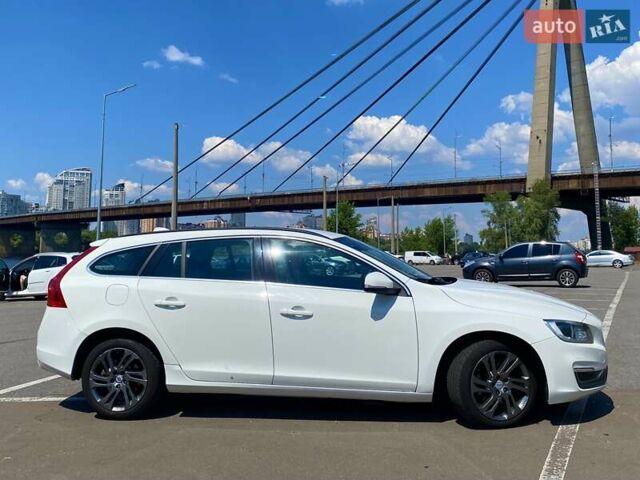 Вольво B60, объемом двигателя 1.6 л и пробегом 220 тыс. км за 11900 $, фото 26 на Automoto.ua
