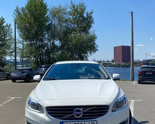 Вольво B60, объемом двигателя 1.6 л и пробегом 220 тыс. км за 11900 $, фото 25 на Automoto.ua