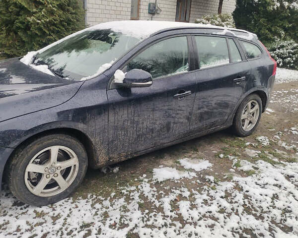 Вольво B60, объемом двигателя 2 л и пробегом 280 тыс. км за 12000 $, фото 1 на Automoto.ua