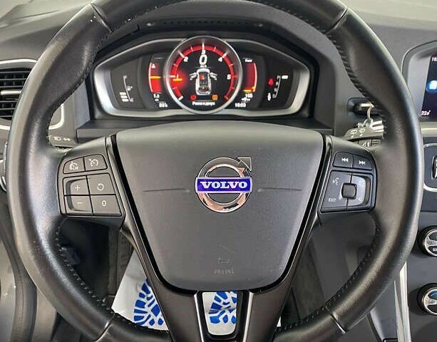 Вольво B60, объемом двигателя 0 л и пробегом 207 тыс. км за 16950 $, фото 9 на Automoto.ua