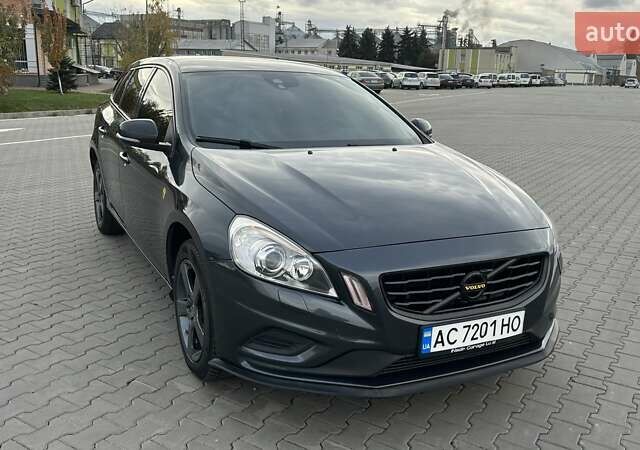 Вольво B60 2011 в Луцке на Automoto.ua Серый Вольво B60, объемом двигателя 1.98 л и пробегом 287 тыс. км за 12500 $, фото 3 на Automoto.ua