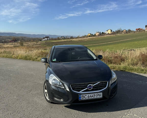 Сірий Вольво B60, об'ємом двигуна 1.56 л та пробігом 271 тис. км за 10300 $, фото 7 на Automoto.ua