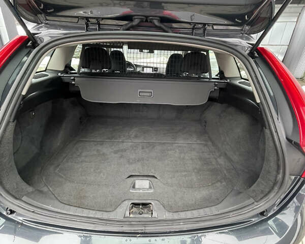 Серый Вольво B60, объемом двигателя 1.98 л и пробегом 254 тыс. км за 10499 $, фото 29 на Automoto.ua