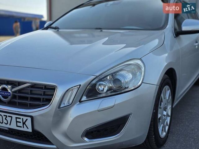 Сірий Вольво B60, об'ємом двигуна 1.6 л та пробігом 298 тис. км за 8888 $, фото 10 на Automoto.ua