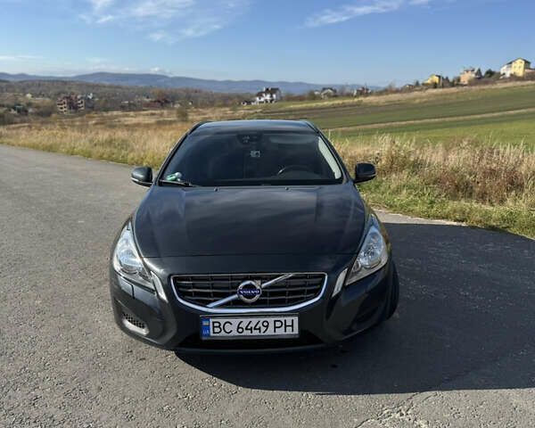 Сірий Вольво B60, об'ємом двигуна 1.56 л та пробігом 271 тис. км за 10300 $, фото 6 на Automoto.ua