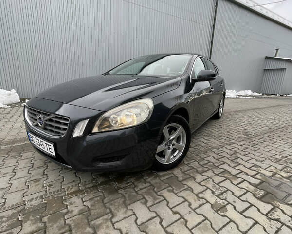 Серый Вольво B60, объемом двигателя 1.98 л и пробегом 254 тыс. км за 10499 $, фото 1 на Automoto.ua