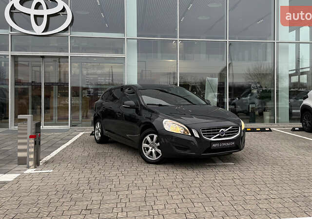 Сірий Вольво B60, об'ємом двигуна 2 л та пробігом 259 тис. км за 8500 $, фото 18 на Automoto.ua