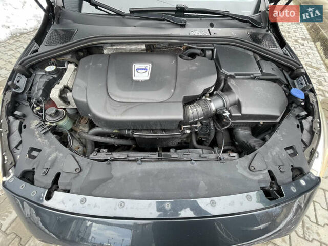 Серый Вольво B60, объемом двигателя 1.98 л и пробегом 254 тыс. км за 10499 $, фото 37 на Automoto.ua