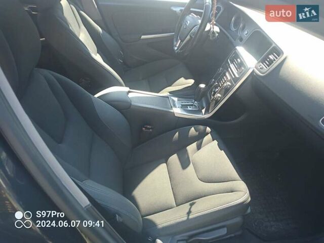 Серый Вольво B60, объемом двигателя 1.98 л и пробегом 450 тыс. км за 8500 $, фото 8 на Automoto.ua