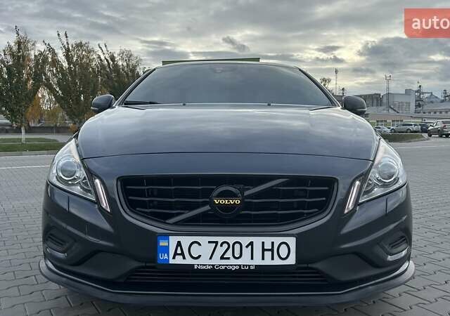 Вольво B60 2011 в Луцке на Automoto.ua Серый Вольво B60, объемом двигателя 1.98 л и пробегом 287 тыс. км за 12500 $, фото 1 на Automoto.ua