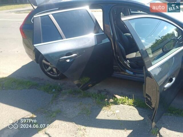 Серый Вольво B60, объемом двигателя 1.98 л и пробегом 450 тыс. км за 8500 $, фото 9 на Automoto.ua