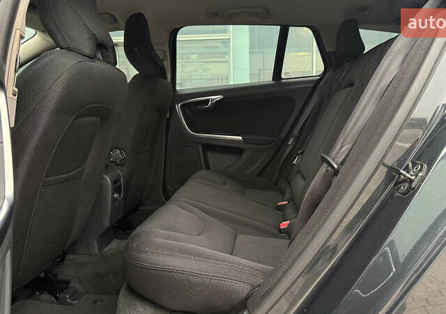 Сірий Вольво B60, об'ємом двигуна 2 л та пробігом 259 тис. км за 8500 $, фото 10 на Automoto.ua