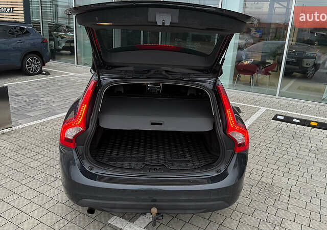 Сірий Вольво B60, об'ємом двигуна 2 л та пробігом 259 тис. км за 8500 $, фото 9 на Automoto.ua