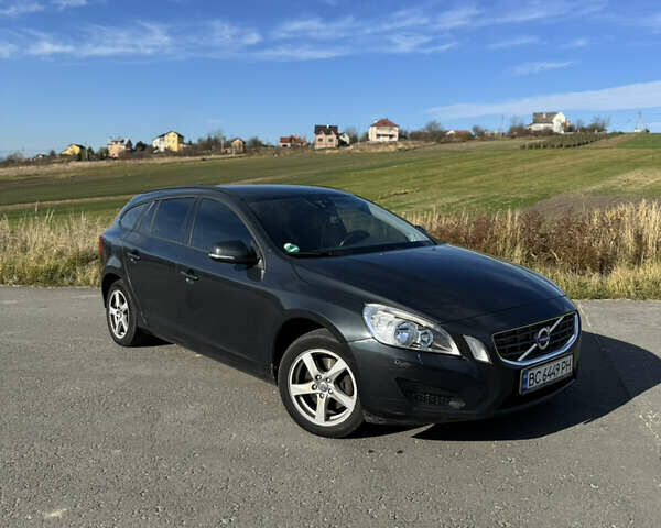 Сірий Вольво B60, об'ємом двигуна 1.56 л та пробігом 271 тис. км за 10300 $, фото 8 на Automoto.ua