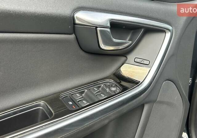 Вольво B60 2011 в Луцке на Automoto.ua Серый Вольво B60, объемом двигателя 1.98 л и пробегом 287 тыс. км за 12500 $, фото 20 на Automoto.ua