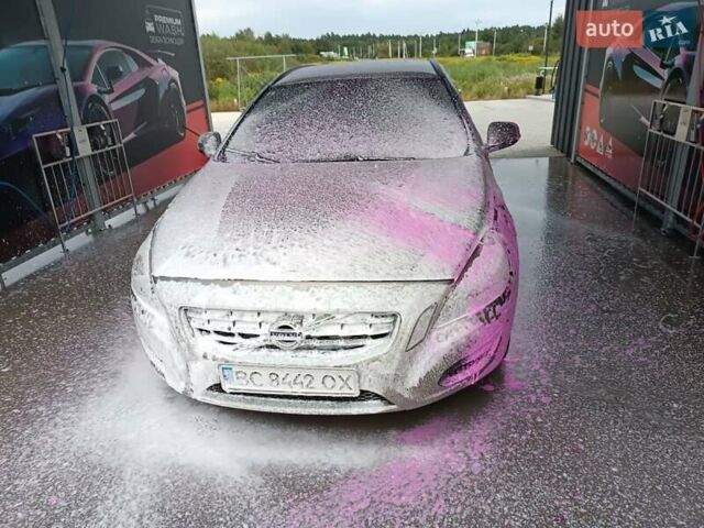 Вольво B60 2011 в Яворове на Automoto.ua Серый Вольво B60, объемом двигателя 1.6 л и пробегом 340 тыс. км за 9850 $, фото 5 на Automoto.ua