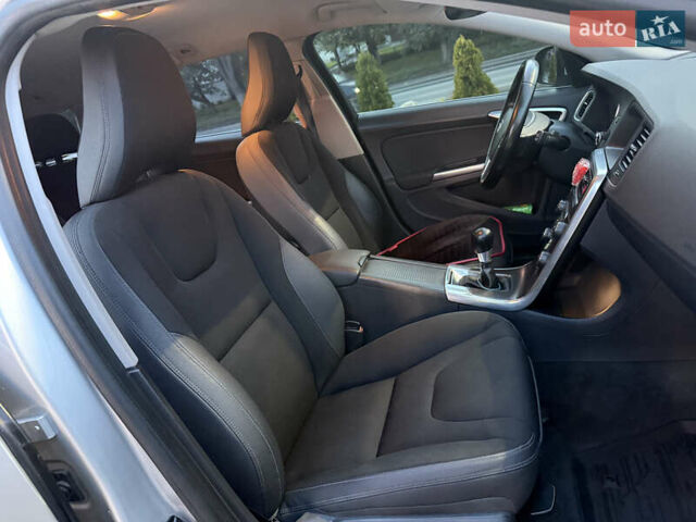 Серый Вольво B60, объемом двигателя 1.56 л и пробегом 302 тыс. км за 9500 $, фото 20 на Automoto.ua