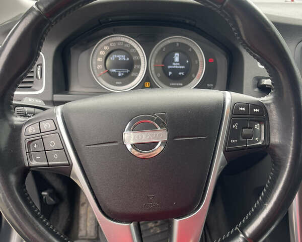 Серый Вольво B60, объемом двигателя 1.98 л и пробегом 254 тыс. км за 10499 $, фото 17 на Automoto.ua