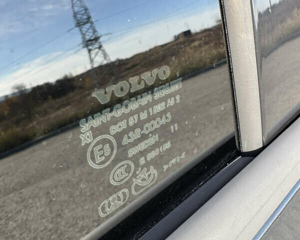 Сірий Вольво B60, об'ємом двигуна 1.56 л та пробігом 271 тис. км за 10300 $, фото 43 на Automoto.ua