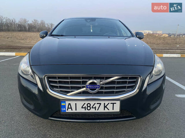 Серый Вольво B60, объемом двигателя 2 л и пробегом 380 тыс. км за 9800 $, фото 11 на Automoto.ua