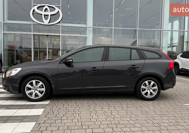 Сірий Вольво B60, об'ємом двигуна 2 л та пробігом 259 тис. км за 8500 $, фото 2 на Automoto.ua