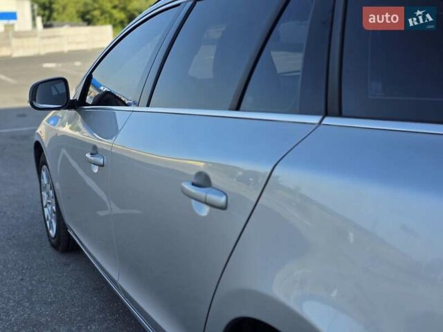Сірий Вольво B60, об'ємом двигуна 1.6 л та пробігом 298 тис. км за 8888 $, фото 13 на Automoto.ua