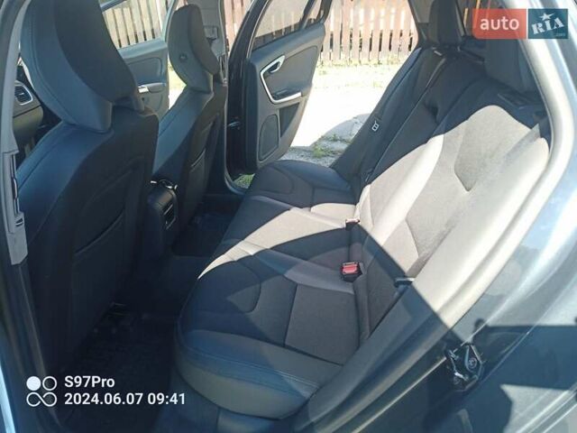 Серый Вольво B60, объемом двигателя 1.98 л и пробегом 450 тыс. км за 8500 $, фото 11 на Automoto.ua