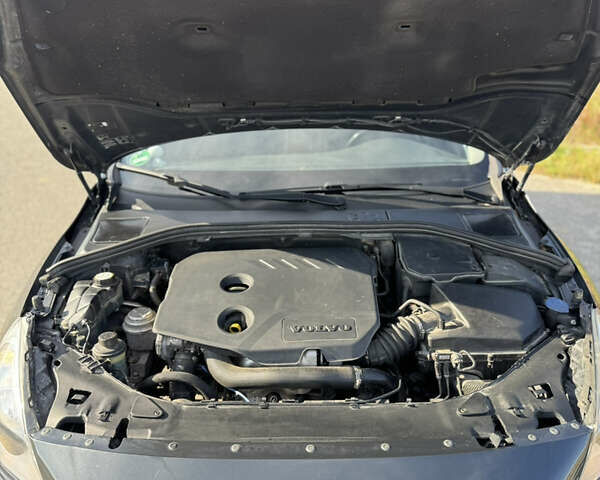 Сірий Вольво B60, об'ємом двигуна 1.56 л та пробігом 271 тис. км за 10300 $, фото 17 на Automoto.ua