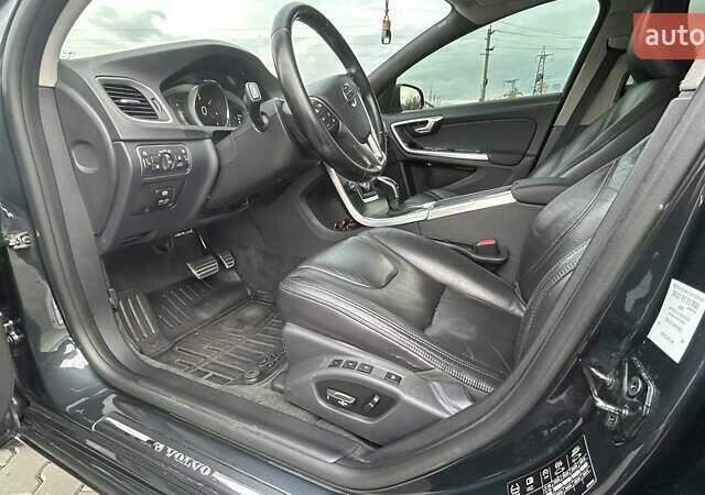 Вольво B60 2011 в Луцке на Automoto.ua Серый Вольво B60, объемом двигателя 1.98 л и пробегом 287 тыс. км за 12500 $, фото 23 на Automoto.ua