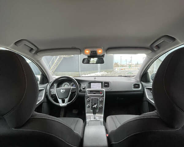 Серый Вольво B60, объемом двигателя 1.98 л и пробегом 254 тыс. км за 10499 $, фото 24 на Automoto.ua