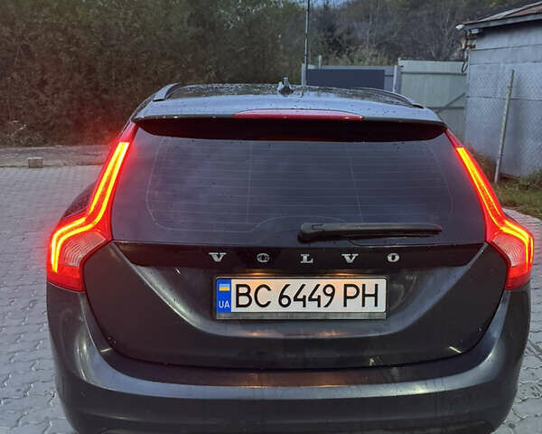Вольво B60 2011 в Трускавце на Automoto.ua Серый Вольво B60, объемом двигателя 1.56 л и пробегом 270 тыс. км за 10600 $, фото 4 на Automoto.ua