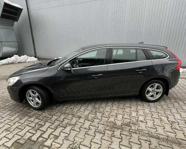 Серый Вольво B60, объемом двигателя 1.98 л и пробегом 254 тыс. км за 10499 $, фото 5 на Automoto.ua