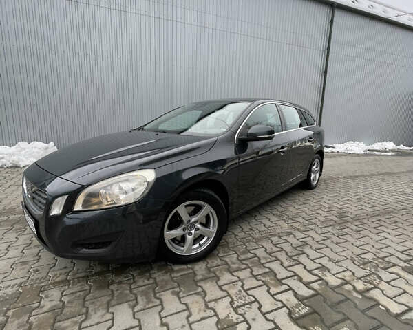 Серый Вольво B60, объемом двигателя 1.98 л и пробегом 254 тыс. км за 10499 $, фото 4 на Automoto.ua