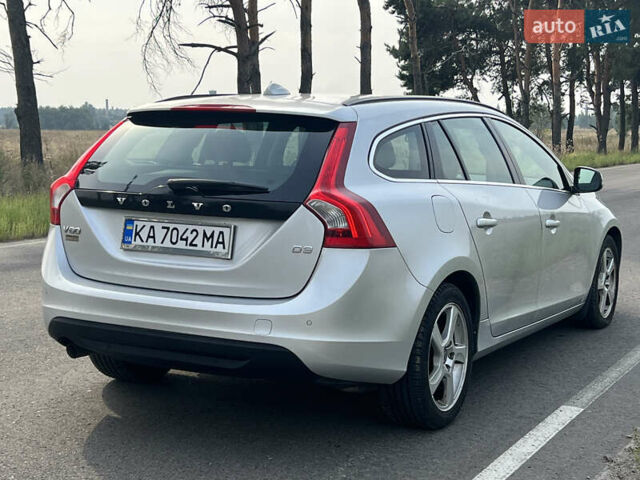 Серый Вольво B60, объемом двигателя 2 л и пробегом 188 тыс. км за 12900 $, фото 9 на Automoto.ua