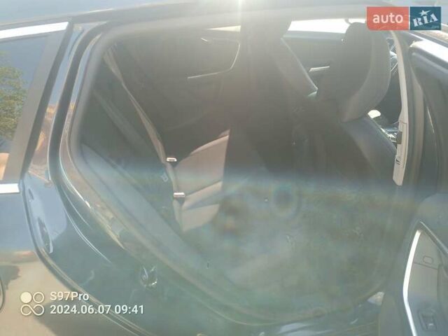 Серый Вольво B60, объемом двигателя 1.98 л и пробегом 450 тыс. км за 8500 $, фото 7 на Automoto.ua