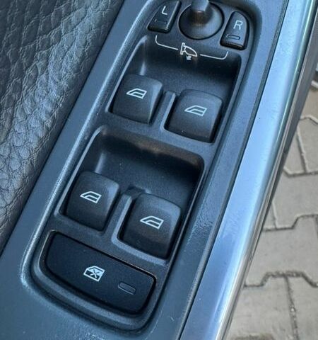 Сірий Вольво B60, об'ємом двигуна 2 л та пробігом 243 тис. км за 11950 $, фото 50 на Automoto.ua