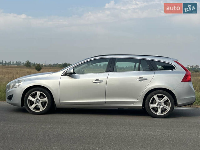 Серый Вольво B60, объемом двигателя 2 л и пробегом 188 тыс. км за 12900 $, фото 10 на Automoto.ua