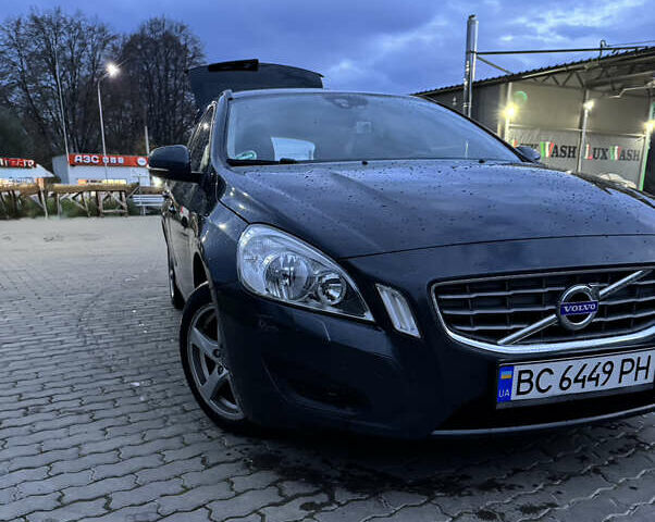 Вольво B60 2011 в Трускавце на Automoto.ua Серый Вольво B60, объемом двигателя 1.56 л и пробегом 270 тыс. км за 10600 $, фото 3 на Automoto.ua