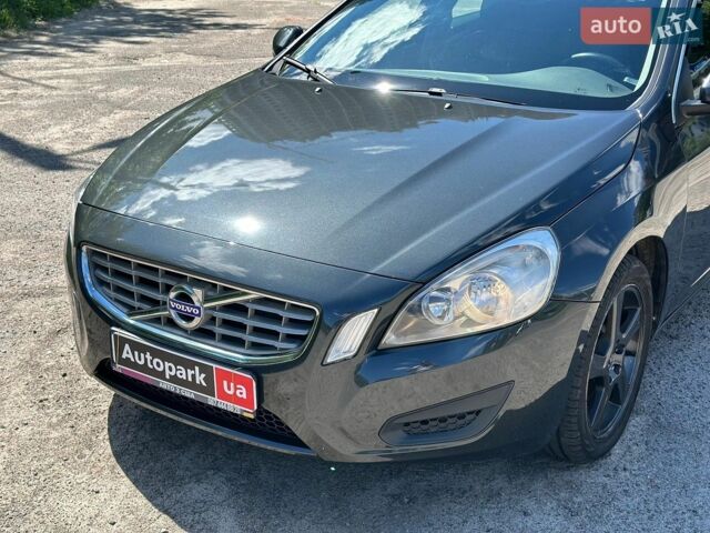 Серый Вольво B60, объемом двигателя 2 л и пробегом 237 тыс. км за 8890 $, фото 1 на Automoto.ua